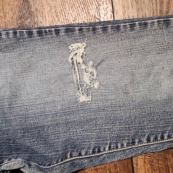 Levi’s 550 distressed cropped flare - Picture 8 of 15